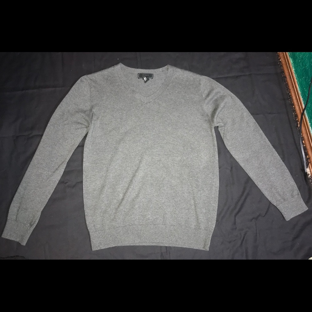 21 Men Vneck sweater
